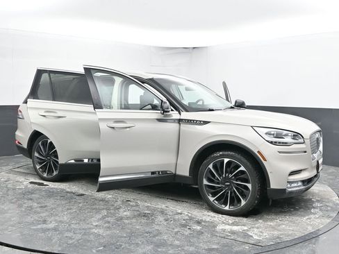 Used 2024 Lincoln Aviator Reserve w/ Equipment Group 201A AWD/4WD image 53