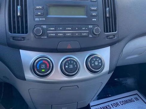 Used 2010 Hyundai Elantra GLS image 13