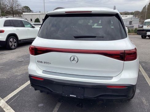 Used 2024 Mercedes-Benz EQB 250+ image 3