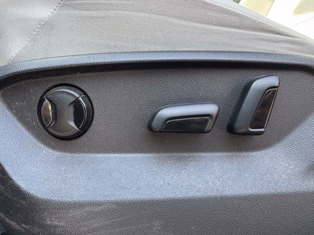 Used 2019 Volkswagen Tiguan SE AWD/4WD image 15