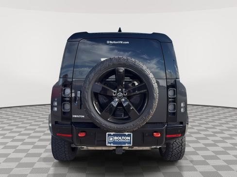 Used 2025 Land Rover Defender 110 X image 4