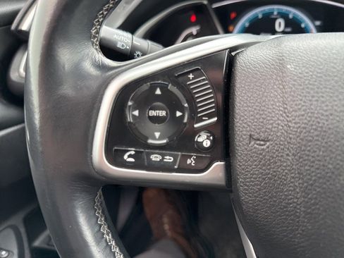 Used 2018 Honda Civic EX-L image 9