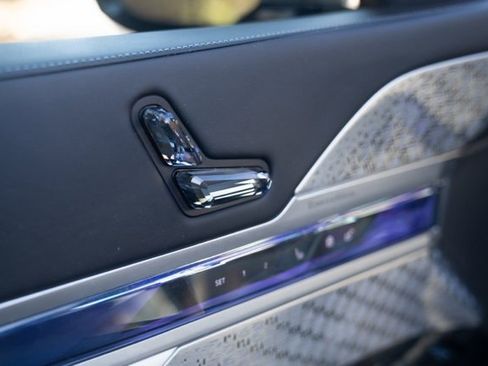 Used 2023 BMW 760i xDrive 760i xDrive w/ Executive Package image 46