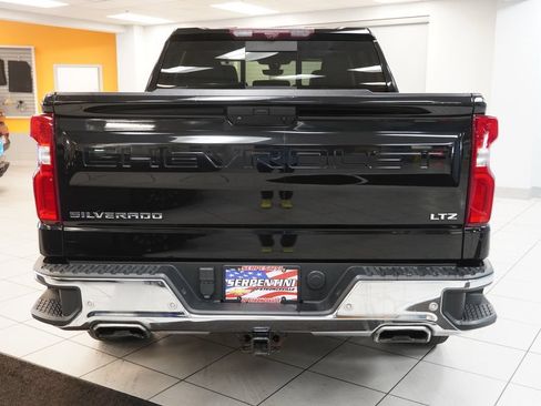 Used 2021 Chevrolet Silverado 1500 LTZ w/ Technology Package AWD/4WD image 9