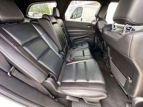 Used 2024 Dodge Durango GT RWD image 9