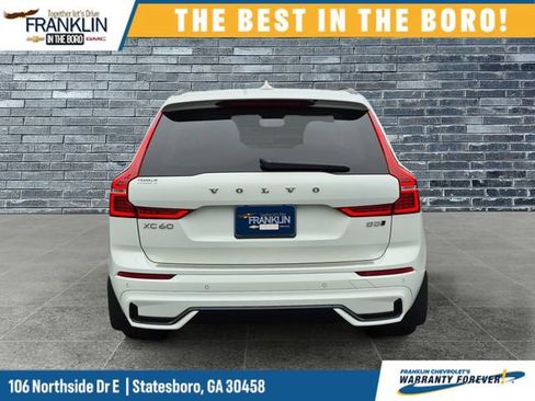 Used 2025 Volvo XC60 B5 Core w/ Protection Package Premier image 4