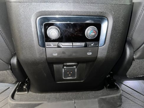 Used 2023 Chevrolet Suburban RST w/ Sport Performance Package image 23