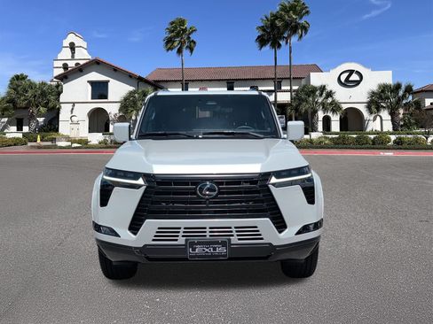 Certified 2025 Lexus GX 550 w/ Accessory Package (2T) AWD/4WD image 6