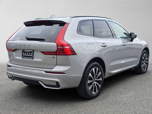 Certified 2024 Volvo XC60 B5 Core w/ Protection Package Premier AWD/4WD image 3
