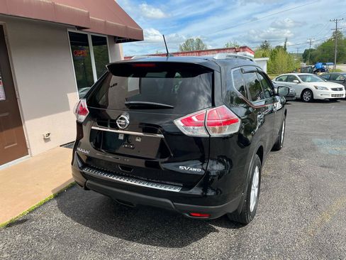 Used 2015 Nissan Rogue SV AWD/4WD image 6