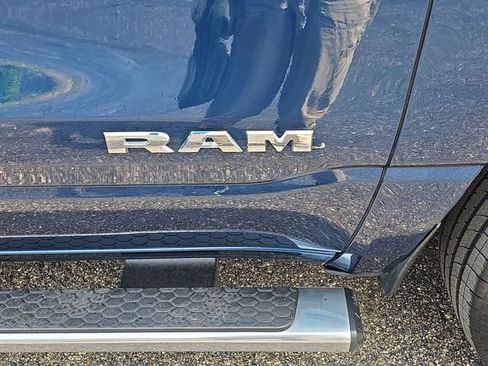 Used 2024 RAM 1500 Big Horn AWD/4WD image 31