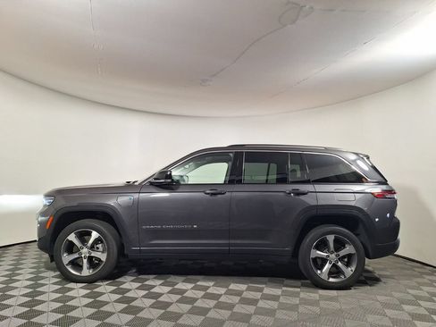 Used 2023 Jeep Grand Cherokee 4WD 4xe image 8