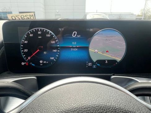 Used 2022 Mercedes-Benz GLB 250 4MATIC image 10