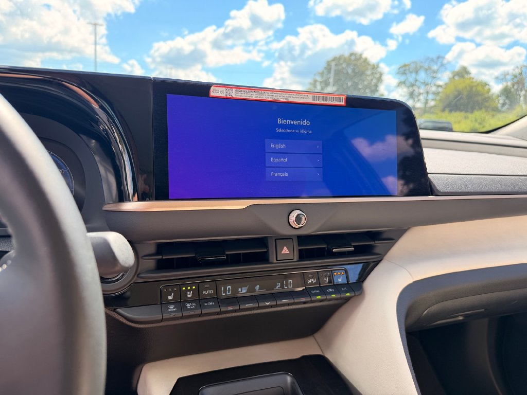 Certified 2025 Toyota Crown AWD/4WD image 20