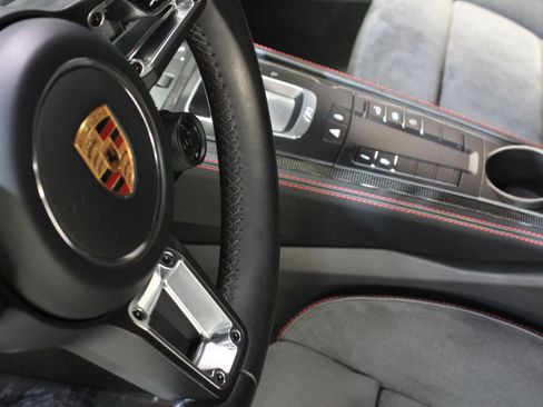 Used 2018 Porsche 718 Cayman GTS image 53