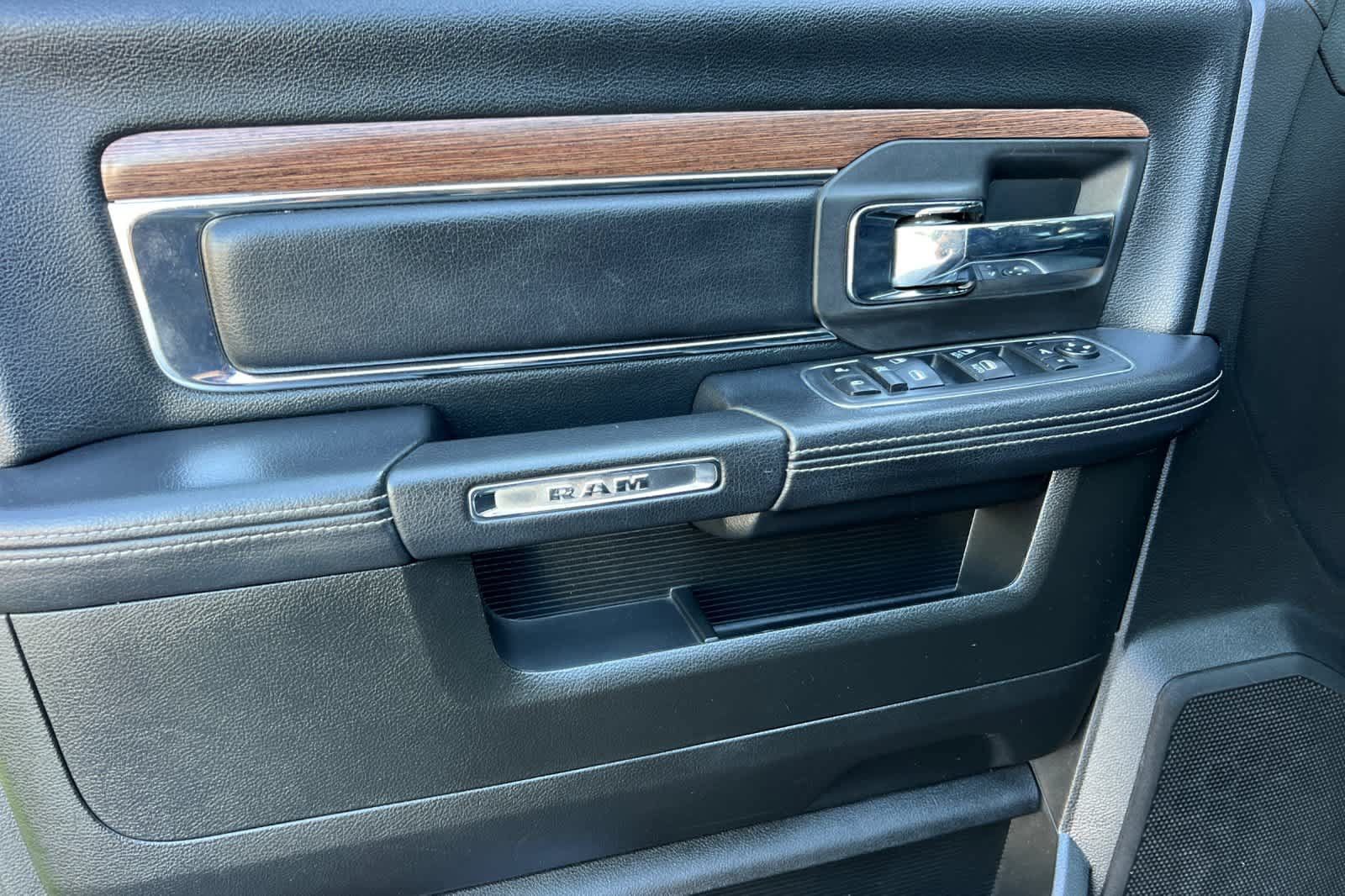 Used 2018 RAM 2500 Laramie AWD/4WD image 12