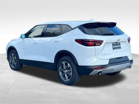 Used 2025 Chevrolet Blazer LT image 8