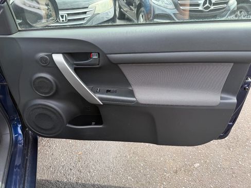 Used 2011 Scion tC FWD image 31