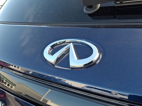 Certified 2025 INFINITI QX60 Luxe AWD/4WD image 30