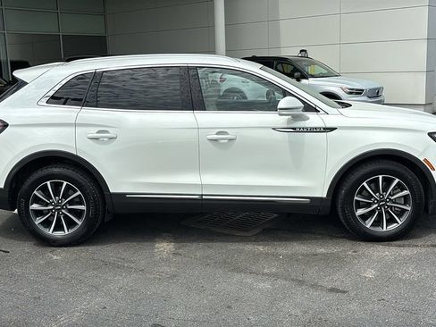 Used 2021 Lincoln Nautilus AWD image 27