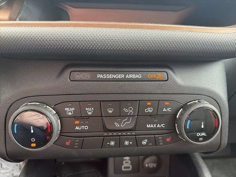 Used 2023 Ford Bronco Sport Outer Banks w/ Tech Package AWD/4WD image 17