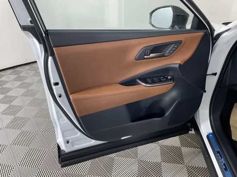 New 2026 Toyota Crown Signia AWD/4WD image 5