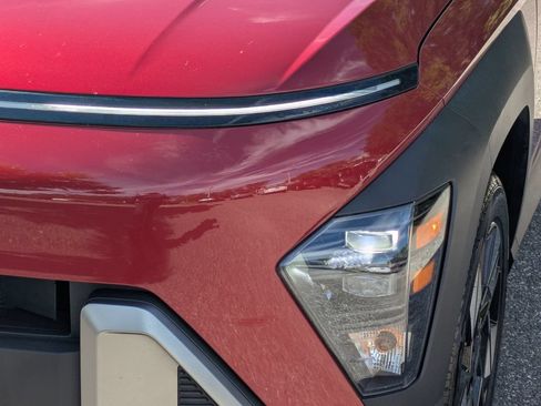 Used 2025 Hyundai Kona SEL AWD/4WD image 9