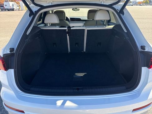 Used 2019 Audi Q3 2.0T Premium image 24