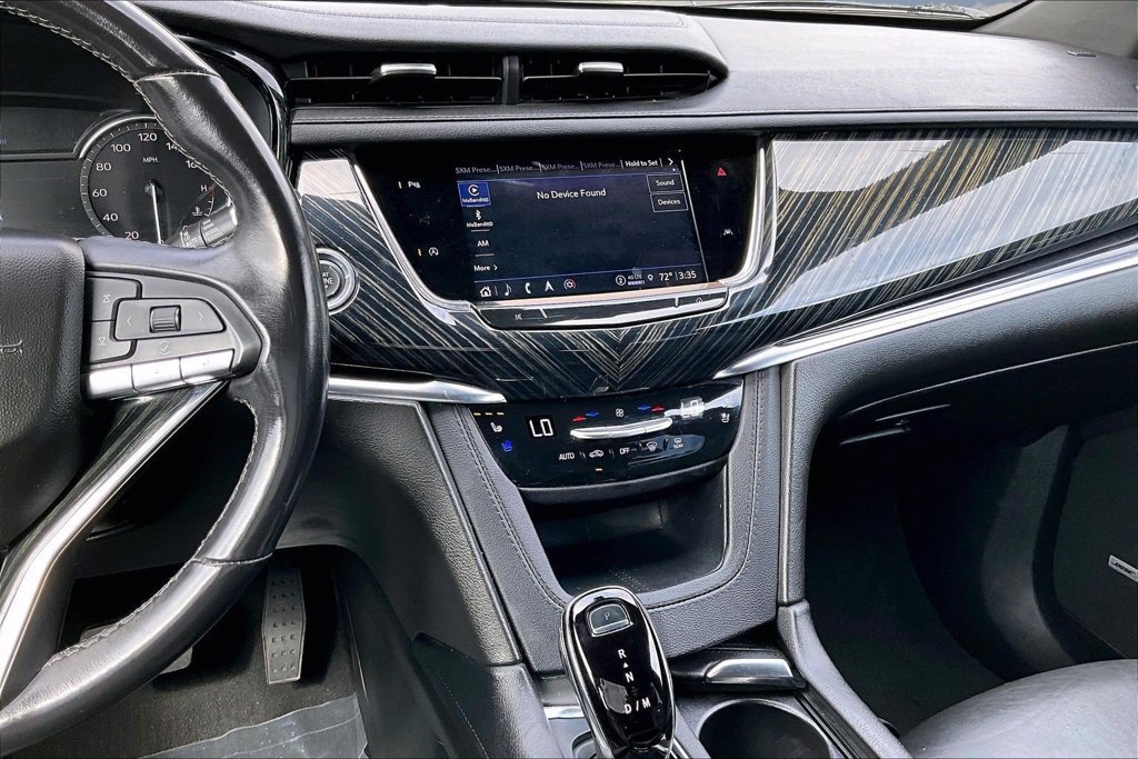 Used 2024 Cadillac XT6 Premium Luxury FWD image 9