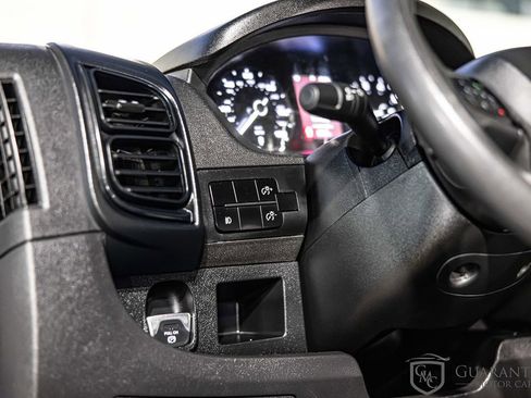 Used 2025 RAM ProMaster 2500 w/ Convenience Group FWD image 15