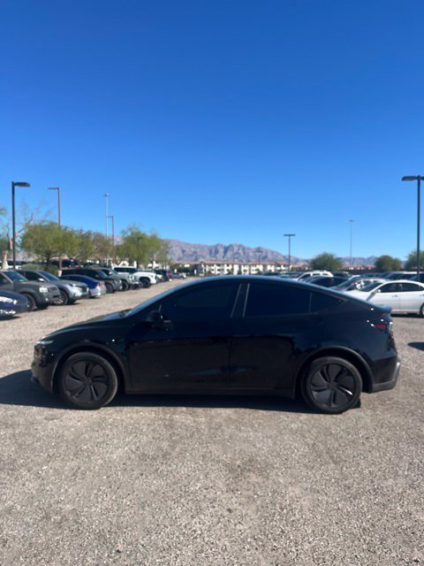 Used 2026 Tesla Model Y Long Range RWD image 7