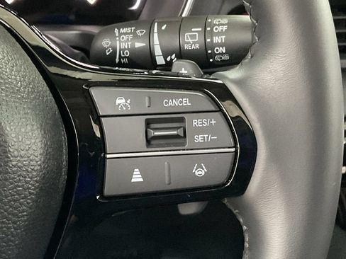 Certified 2025 Honda Pilot Touring image 12
