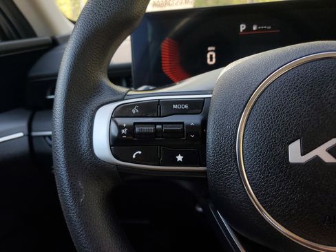 Used 2025 Kia K5 LXS image 19