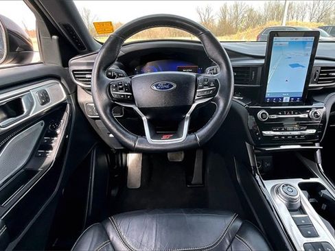 Used 2022 Ford Explorer ST w/ Equipment Group 401A image 8