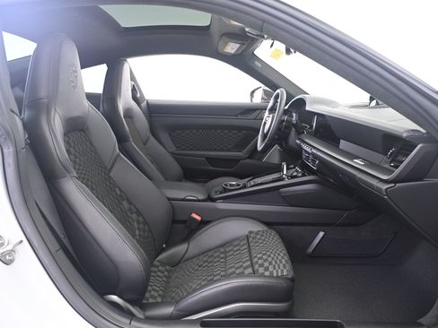 Certified 2026 Porsche 911 Carrera 4 GTS AWD/4WD image 19