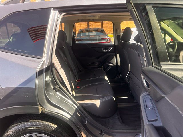 Used 2021 Subaru Forester Premium AWD/4WD image 18