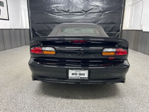 Used 2002 Chevrolet Camaro Z28 w/ Sport Appearance Pkg RWD image 5