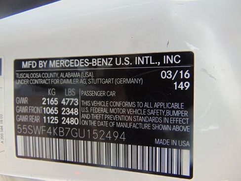 Used 2016 Mercedes-Benz C 300 4MATIC Sedan image 31