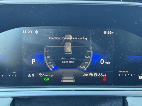 Used 2025 Volkswagen Taos SE image 20