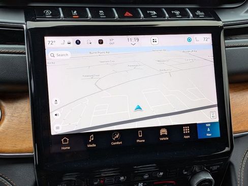 Used 2024 Jeep Grand Cherokee Summit image 26