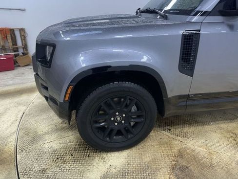 Used 2021 Land Rover Defender 110 X-Dynamic SE AWD/4WD image 19