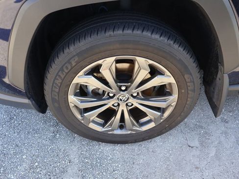 Certified 2023 Toyota RAV4 XLE Premium image 4