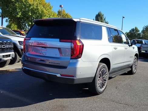 New 2026 GMC Yukon XL Elevation image 3