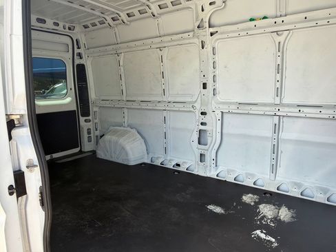 Used 2023 RAM ProMaster 2500 FWD image 13