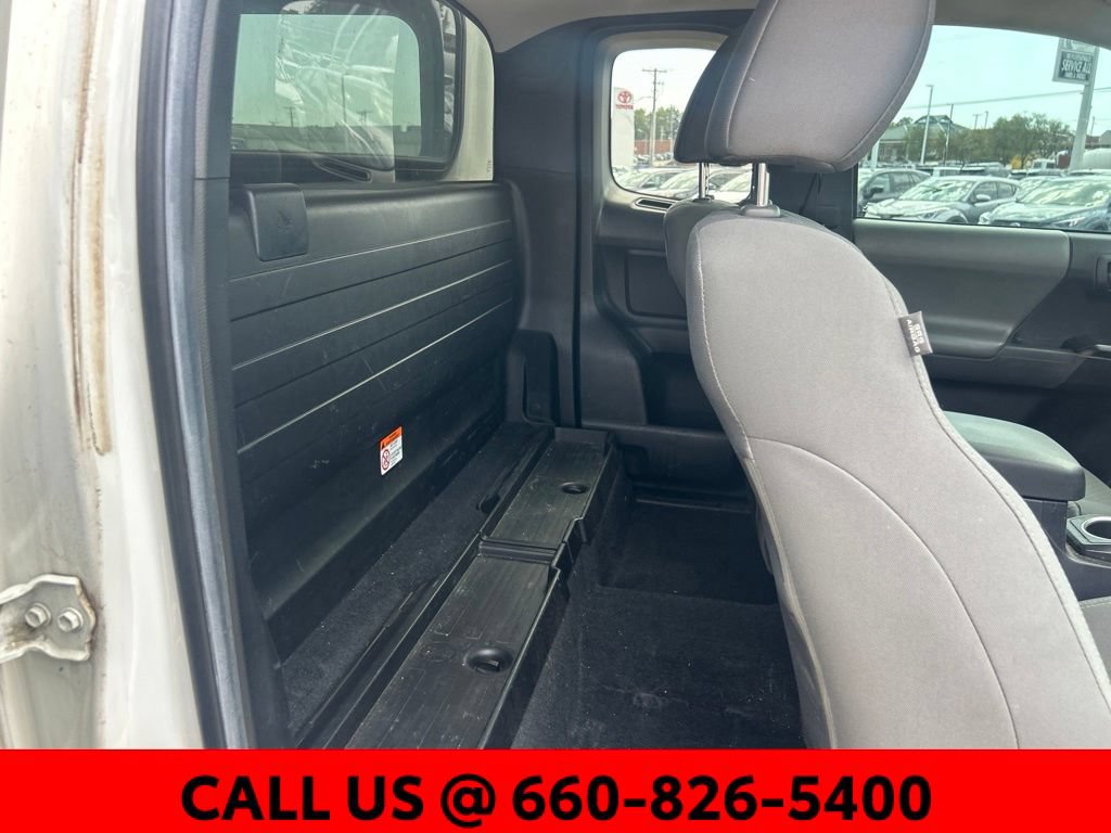 Used 2022 Toyota Tacoma SR RWD image 6