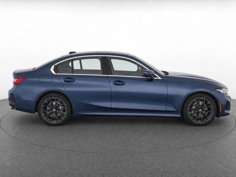 Used 2025 BMW 330i Sedan RWD image 2