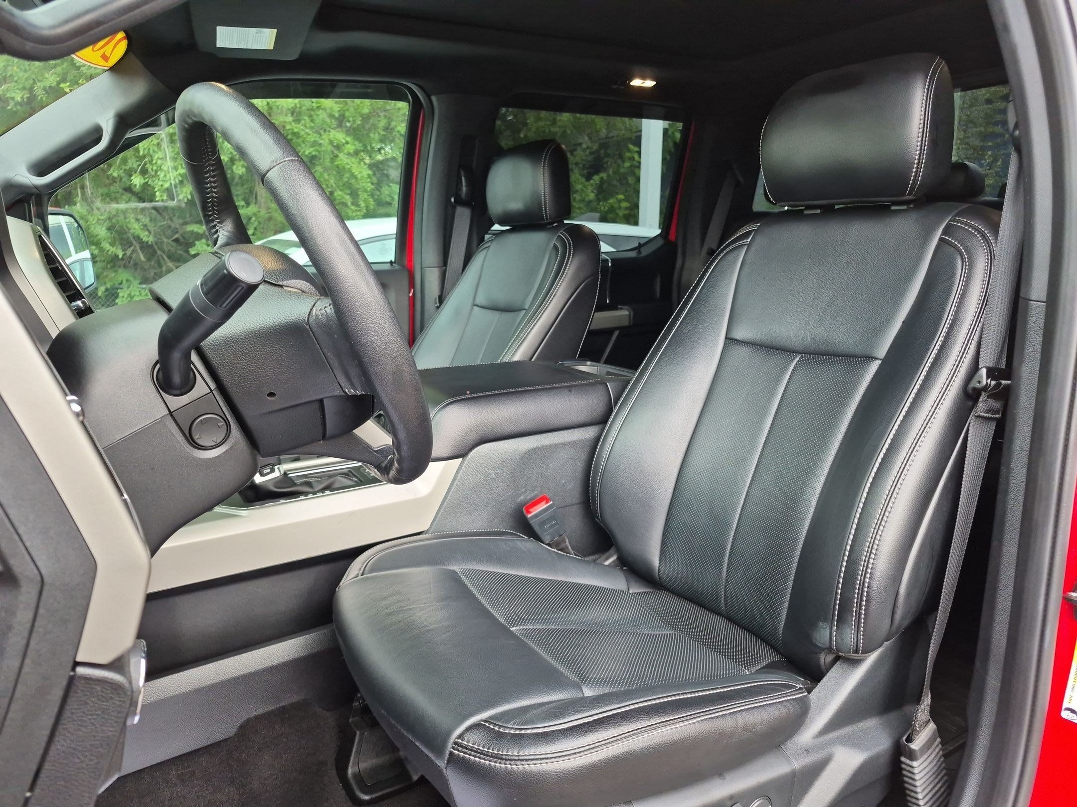 Used 2019 Ford F150 Lariat w/ Equipment Group 502A Luxury AWD/4WD image 26