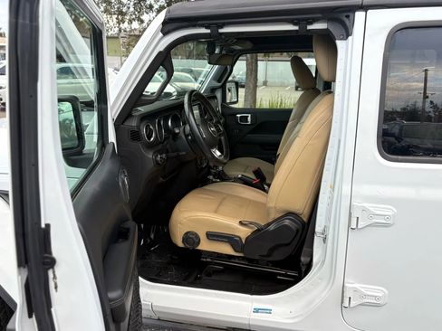 Used 2018 Jeep Wrangler Unlimited Sahara w/ Dual Top Group image 9