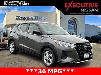 New 2025 Nissan Kicks Play S image 1