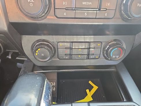 Used 2019 Ford F150 XLT w/ Equipment Group 302A Luxury RWD image 13